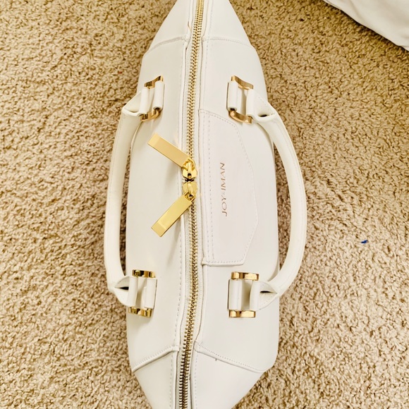 JOY & IMAN SNOW WHITE ZIPPERED PURSE - Picture 11 of 12